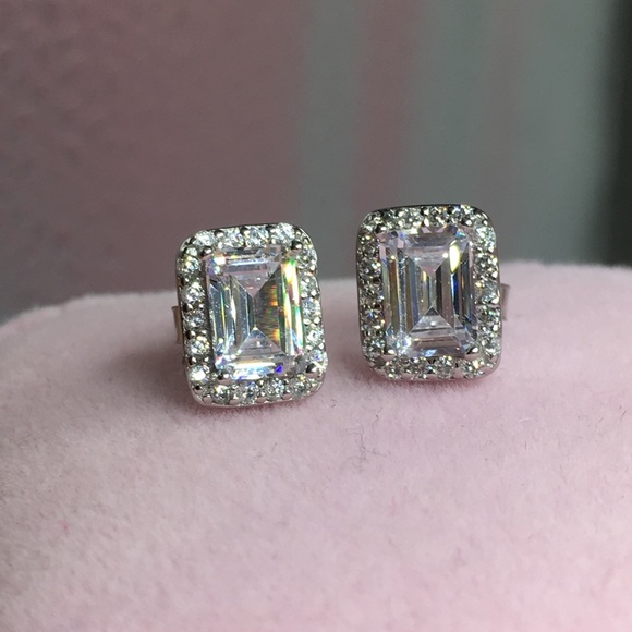 14k white gold emerald diamond 3 ct halo earrings - Picture 6 of 8